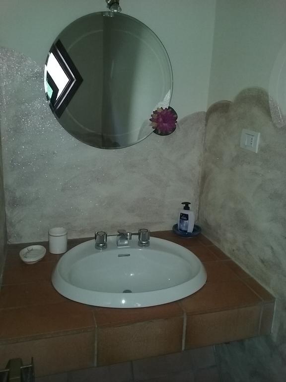 Casa Virgilio Bed & Breakfast Fosdinovo Rom bilde