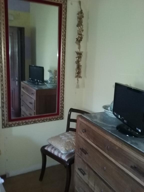 Casa Virgilio Bed & Breakfast Fosdinovo Rom bilde