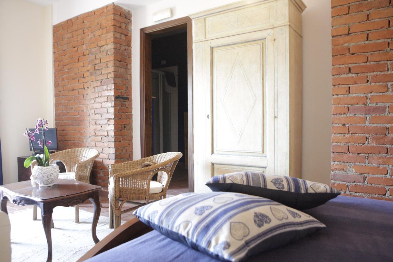 Casa Virgilio Bed & Breakfast Fosdinovo Eksteriør bilde