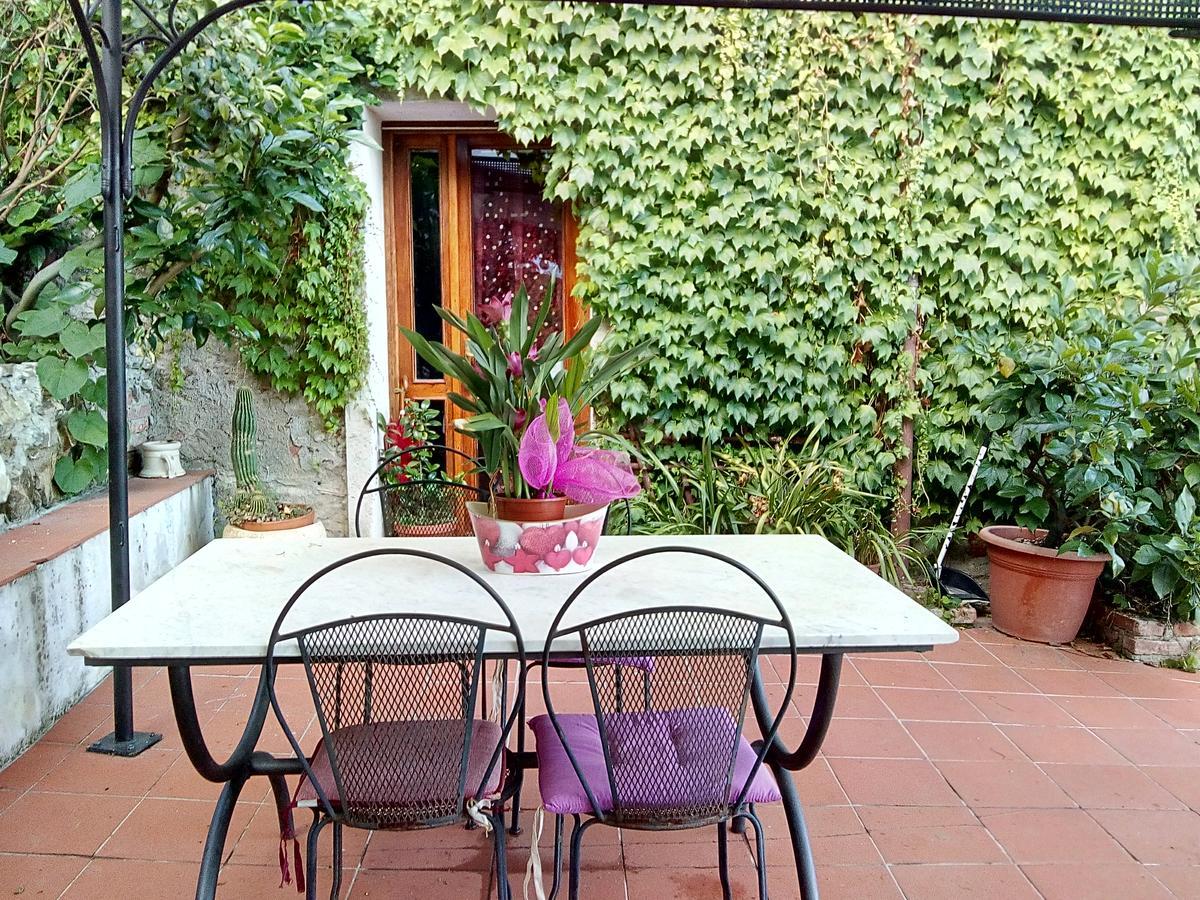 Casa Virgilio Bed & Breakfast Fosdinovo Eksteriør bilde